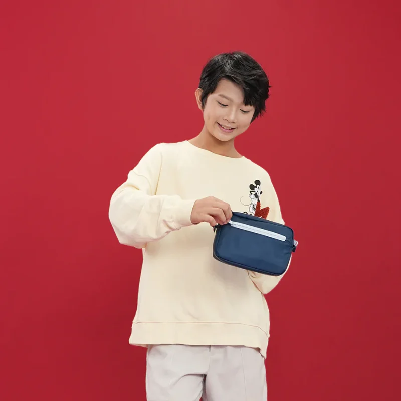 tui-deo-mickey-xanh-phu-kien-tien-dung-an-toan-cho-be-1