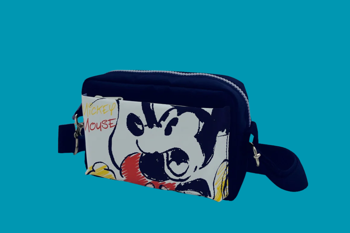 Túi Đeo Mickey Xanh – Phụ kiện tiện dụng, an toàn cho bé